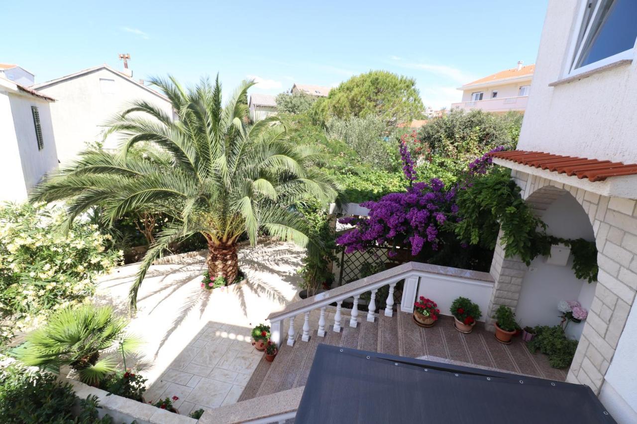 Apartment Dony - Ticic Novalja Exterior foto