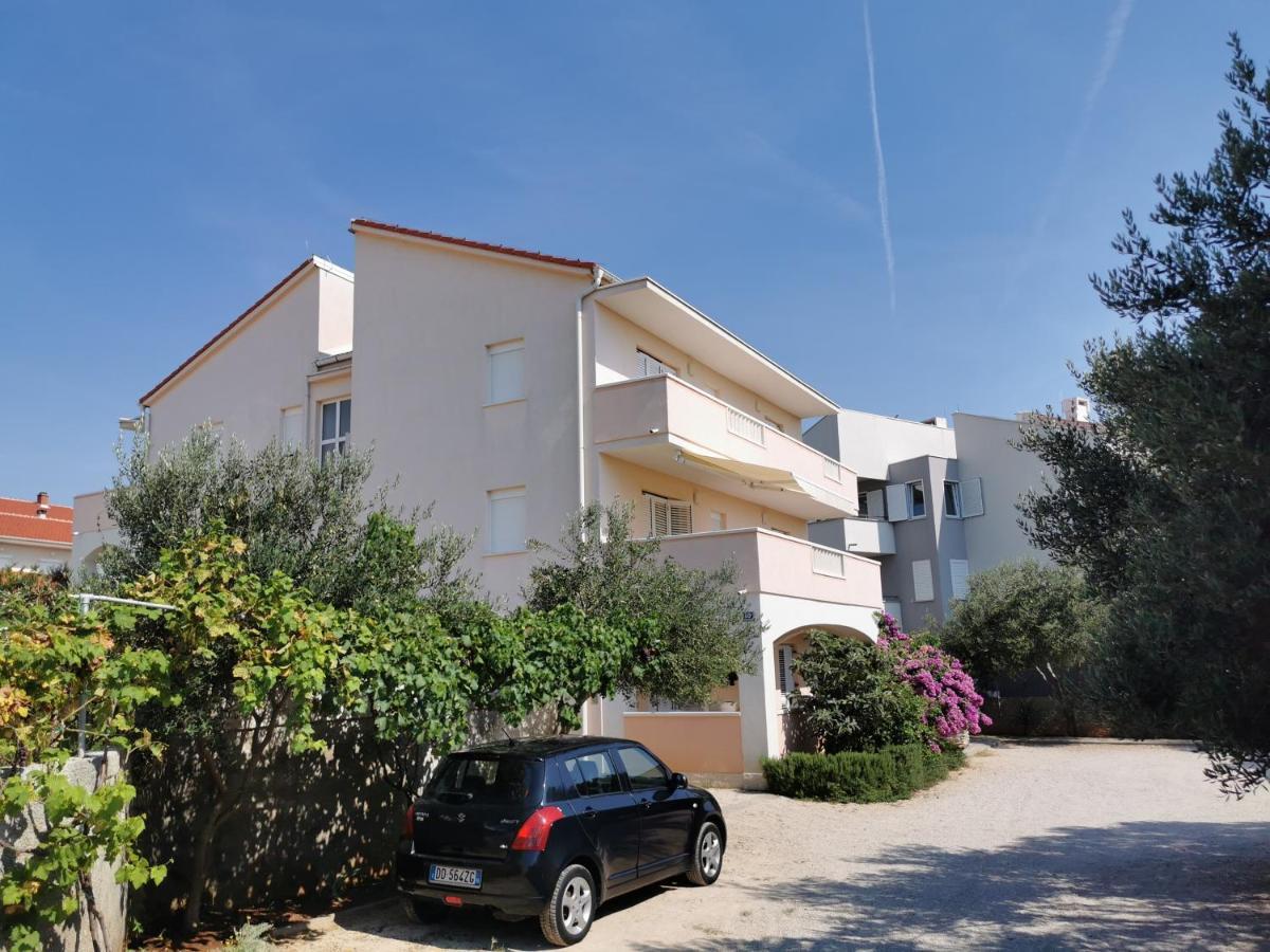 Apartment Dony - Ticic Novalja Exterior foto